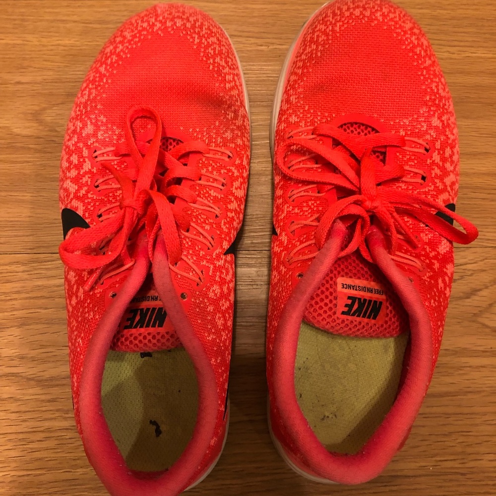 Nike Tennis Shoes